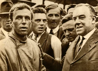 Jim Mollison en el aeropuerto de Croydon, 1931, 1933