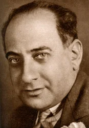 Julius Hagen, productor de cine y jefe de estudio nacido en Hamburgo, 1933