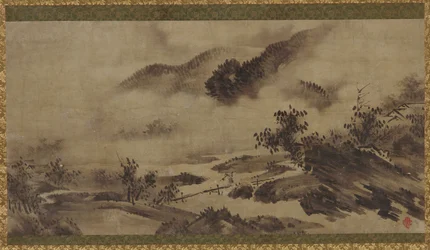 Paisaje: montañas, niebla y arroyo