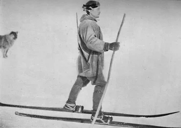 Lars Pettersen con raquetas de nieve, c1893-1896, 1897