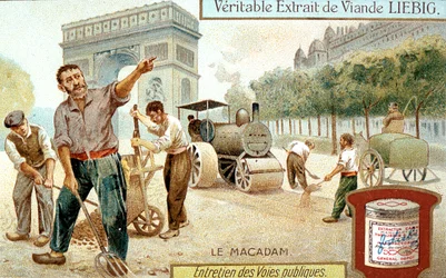 Colocando una superficie de carretera de macadam y compactándola con un rodillo de vapor, París, c1900
