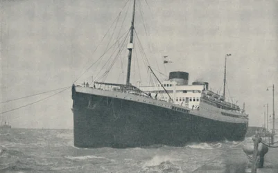 Saliendo del muelle de Liverpool, 1936