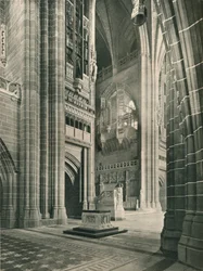 Catedral de Liverpool: Vista general desde el transepto memorial. Arquitecto, Sir G. Gilbert Scott, 1924
