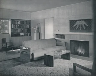 Sala de estar diseñada por Honor Easton y Alyne Whalen en una casa en Los Ángeles, 1942