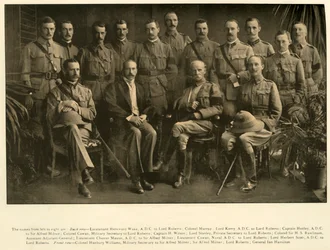 Lord Roberts y Sir Alfred Milner con sus personalidades, 1900, 1901