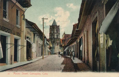 Calle Maceo, Camagüey, Cuba, 1944