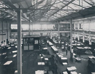 Sala de maquinaria, 1916