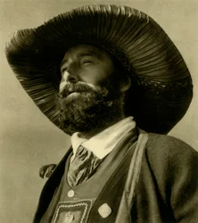 Hombre con traje tradicional, Tirol, Austria, c. 1935