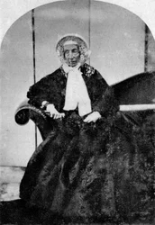 Marie-Amelie de Borbón, Reina de Francia