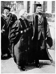 Marie Curie, física franco-polaca en 1921
