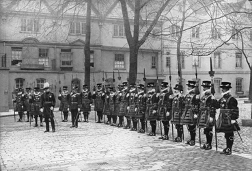 Desfile del Primero de Mayo en la Torre de Londres, siglo XX