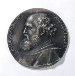 Medalla que representa a Ludwig Mond, químico industrial