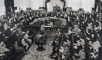 Reunión de la SDN o de la Sociedad de Naciones el 10/06/1929 en el Palacio del Senado de Madrid, España