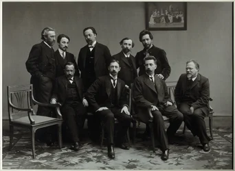 Miembros del Grupo Literario Sreda Miércoles, 1910
