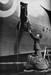 Miembros de la WAAF sirviendo en Coastal Command, c1940 1943