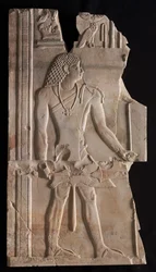 Mentuemhat como sacerdote con bastón y cetro, c. 667-647 a.C.