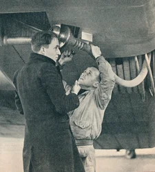 Método de reabastecimiento de aeronaves ideado por Sir Alan Cobham, c. 1936-1937