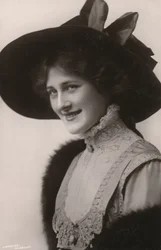 Miss Phyllis Dare, 1890-1975, c1930