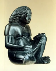 Modelo de un escriba sentado, Antiguo Egipto, XVIII Dinastía