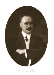 Sr. H.J. Hall, 1911