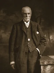 Sr. W H Smith, 1911