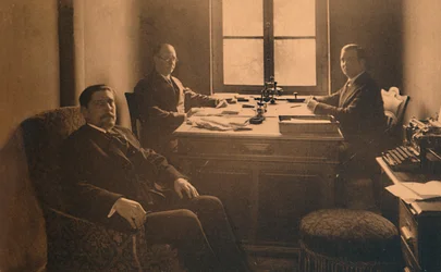 Oficina del Consulado en la Embajada de Cuba en Bruselas, Bélgica, 1927