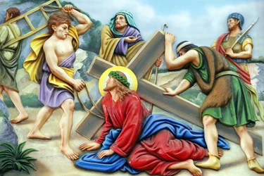 Iglesia de Nuestra Señora de Fátima. Vía Crucis. Estación 7. Jesús cae por segunda vez. Ciudad Ho Chi Minh, Vietnam