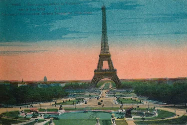Panorama de los Jardines del Trocadero y la Torre Eiffel, París
