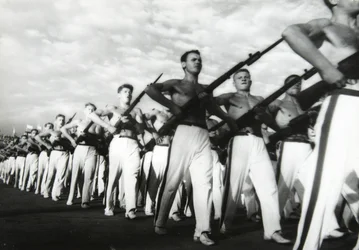 Desfile de los Jóvenes Comunistas, Moscú, URSS, años 1930