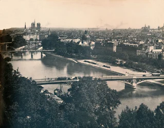 París. - Panorama hacia Notre-Dame. - LL, c1910