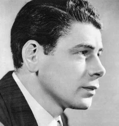 Paul Muni, actor de cine estadounidense, 1934-1935