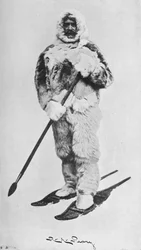 Peary en atuendo ártico, 1910, 1928