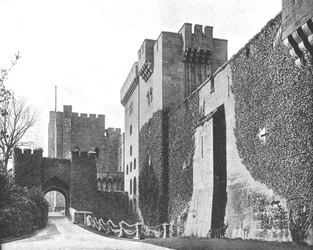 Castillo de Penrhyn, Bangor, Gales del Norte, 1894