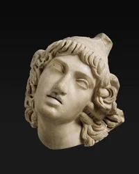 Pentesilea, reina amazona copia romana de un original griego, ca 160 a.C.