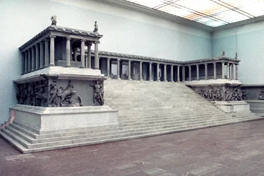 Altar de Pérgamo, siglo II a.C.