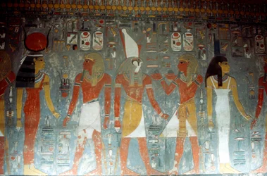 Faraón Horemheb con la diosa Isis y el dios Horus, Antiguo Egipto, siglo XIV a.C.