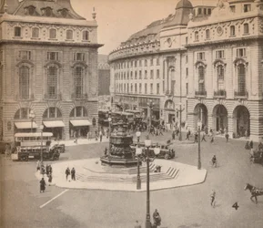 Piccadilly Circus 1931, 1935