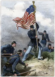Plantando la bandera de la Unión en un bastión, Sitio de Vicksburg, 1863