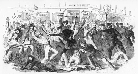 Carga policial contra los alborotadores en la oficina del Tribune, c1860s