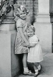 Princesas Isabel y Margarita Rosa, 1932