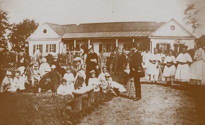 Piotr I. Tchaikovsky 1840-1893 con la familia Davydov en la finca Kamenka