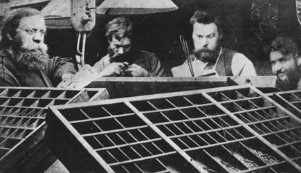 Pyotr Lavrovich Lavrov, editor ruso, preparando la revista Vpered, c1873