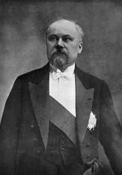 Raymond Poincare, político francés, c1920