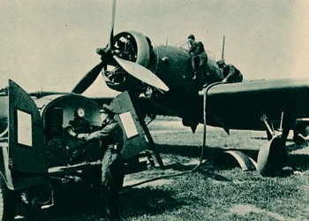 Reabastecimiento de un bombardero Wellesley, 1940