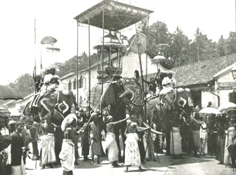 Procesión religiosa, Colombo, Ceilán, 1895