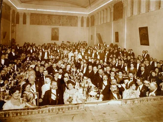 Restaurante, Casa de la Asociación de Literatura y Artes, Rusia, años 1910