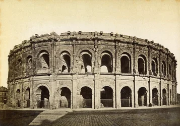 Anfiteatro romano, Nimes, Francia, finales del siglo XIX o principios del siglo XX