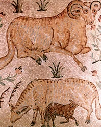 Mosaico romano de un carnero, una vaca y un ternero, siglo IV d.C.