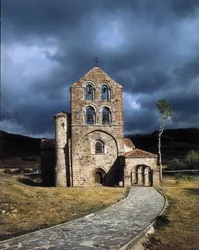 Iglesia románica, San Salvador de Cantamuda