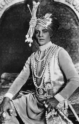 Rudolph Valentino 1895-1926 en El Joven Rajá, 1922